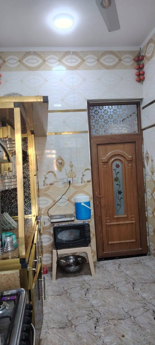 🛑🛑دار للبيع في مدينة الفلوجه🛑🛑
🛑الموقع    :- منطقة ال 21 الف قرب مدرسة نجران 
بواقع مساحه 125م
يتكون من طابقين بعدد غرف نوم 3 غرف
واستقبال +مطبخ + صاله + 3مجاميع صحيه
بناء طابوق
البيت مرتب وسعر مناسب 
السعر 🔥100 مليون قابل للتفاوض 

للاستفسار 
الاتصال على
*********** واتساب
***********
***********
 أو زوروا موقعنا الكائن في 
الفلوجه - شارع 60م - مجمع عقارات الفلوجه - مجاور نادي الصمود
