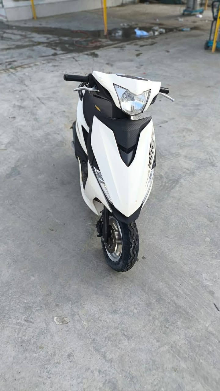 سلام عليكم
دراجه سكنز ينرادله شويه ترتيب 
السعر 550وبيه مجال  مكاني بابل مسيب 
***********
