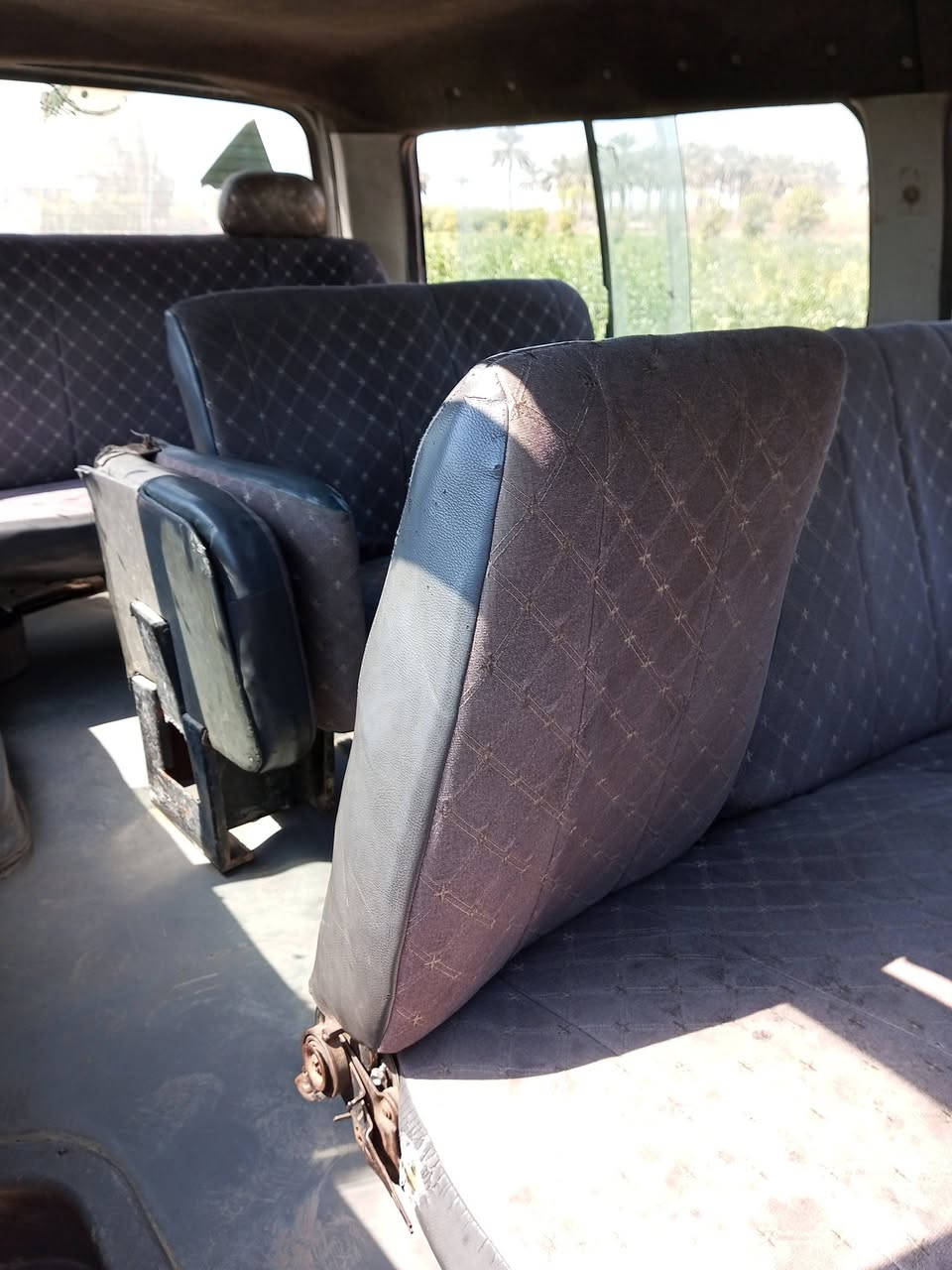 سلام عليكم  سياره بريجو موديل 98بسمي سنويه 28,رقام نكليزي كير مكينه مكفولات ول شوصي معمرات تعمير درجه اوله ولكشر كدام العين مكان سياره سلمان باك سعر 50وبيه مجال ***********
