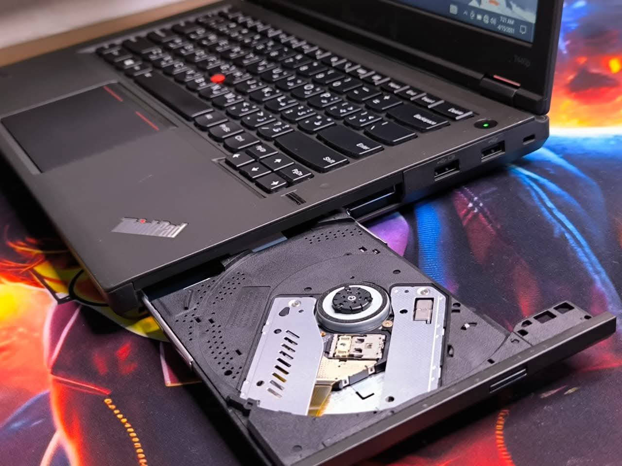 💻 Lenovo ThinkPad T440p

🔍 المواصفات التقنية:

المعالج: Intel Core i5-4300M (الجيل الرابع - 2.60GHz).

الرام: 8GB.

الهارد: 128GB SSD.

كرت الشاشة المنفصل: NVIDIA GeForce GT 730M ( 1GB).

الشاشة: 14 بوصة.

السعر 180 الف دينار


**إذا كنت صاحب هذا الإعلان وتريد حذفه لأي سبب، رجاءا أرسل رسالة إلى الدعم الفني**