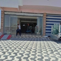 قاعة للإيجار • ٢٥٠م • قرب المركز الرمادي