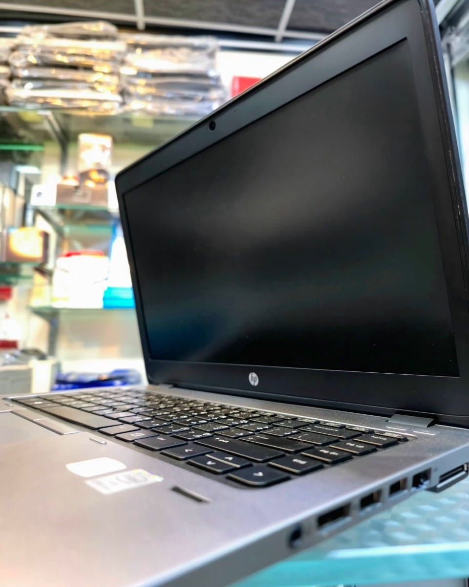 hp ProBook 840 G1
CPU : i5 4th
RAM : 8G
HARD : 256ssd
SCREEN : 14"
GPU : intel
الملحقات : شاحنة اصلية + حقيبة و ماوس
العنوان : موصل - المجموعة الثقافية ـ قرب نفق الجامعة - مجمع الغانم
للتواصل : 
***********
***********
