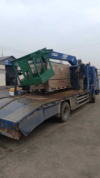 كرين ٣ طن • موديل ٢٠٠٠ • قريه حمزة