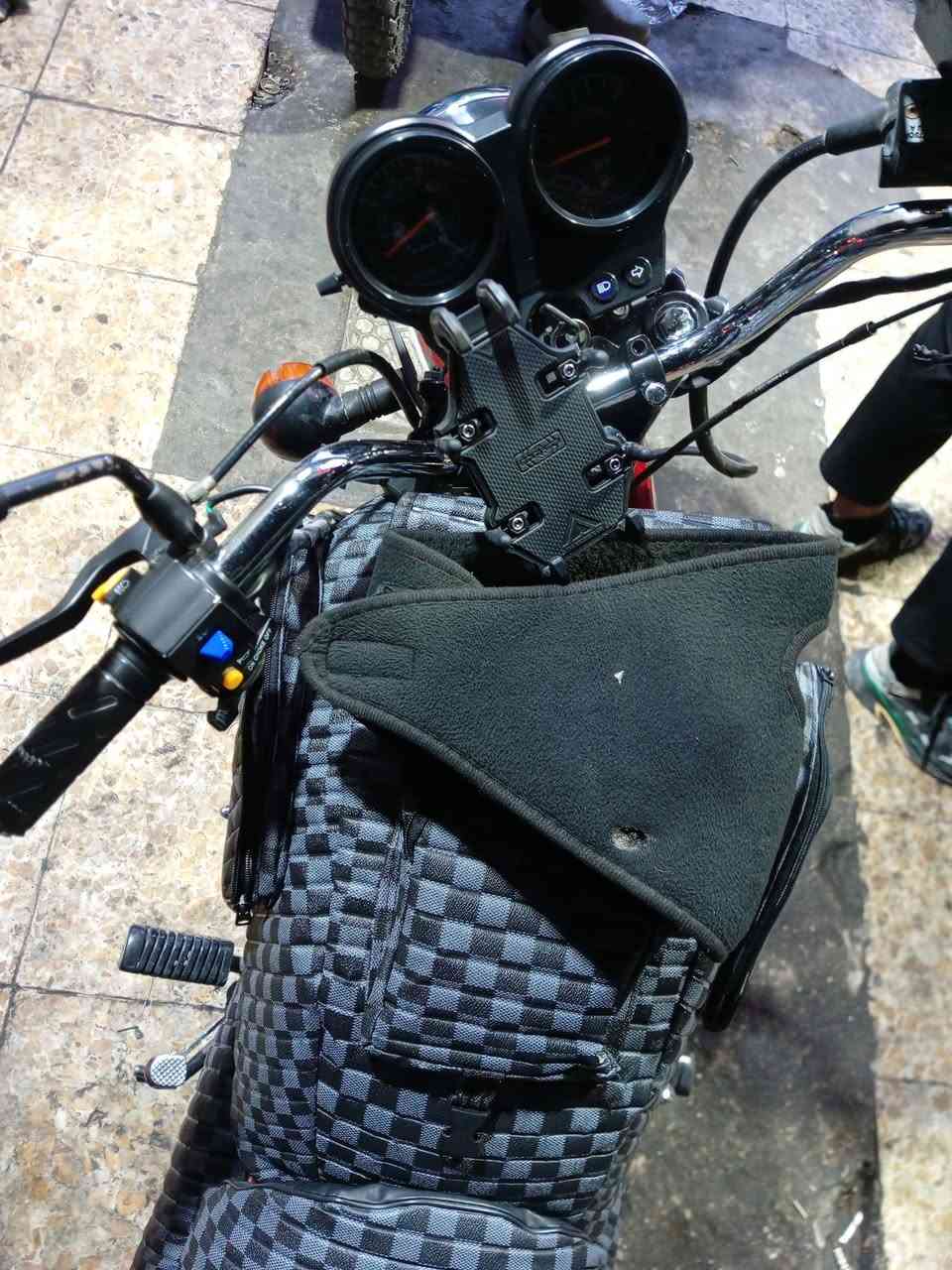 سلام عليكم دايوان مديل 22وراق صولي الدراجه مكينه خرسه دبلات جديد تاير جديد كلاج  جديد شلعه تعلك المكان بغداد السيديه السعر 850بيها مجال


**إذا كنت صاحب هذا الإعلان وتريد حذفه لأي سبب، رجاءا أرسل رسالة إلى الدعم الفني**