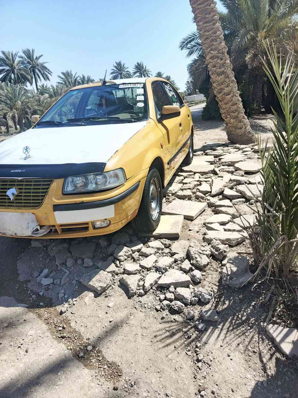 البيع سمند موديل 11  مكينا بيه ضعف قليل  رقم جديد تحويل ثاني يوم سعر 28 وبيه مجال  عنواني بابل رقم ***********
