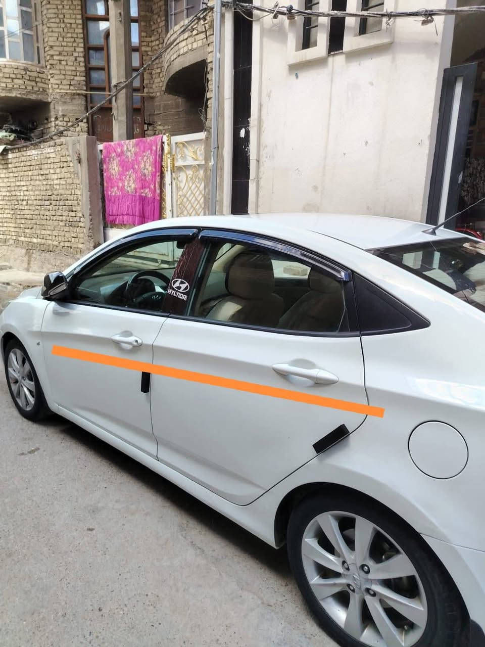 د اكسنت 2012 فول مواصفات محرك دوش١٦٠٠رقم بغداد انكليزي بسمي شرط التحويل هزة وسنوية جديدة السيارة مكفولة كير محرك تبريد ثلج بدون اي حادث فقط هذا الي ماشر صبغ الباقي مكفول السعر ٨٥ وبيها مجال بسيط العطيفية***********
