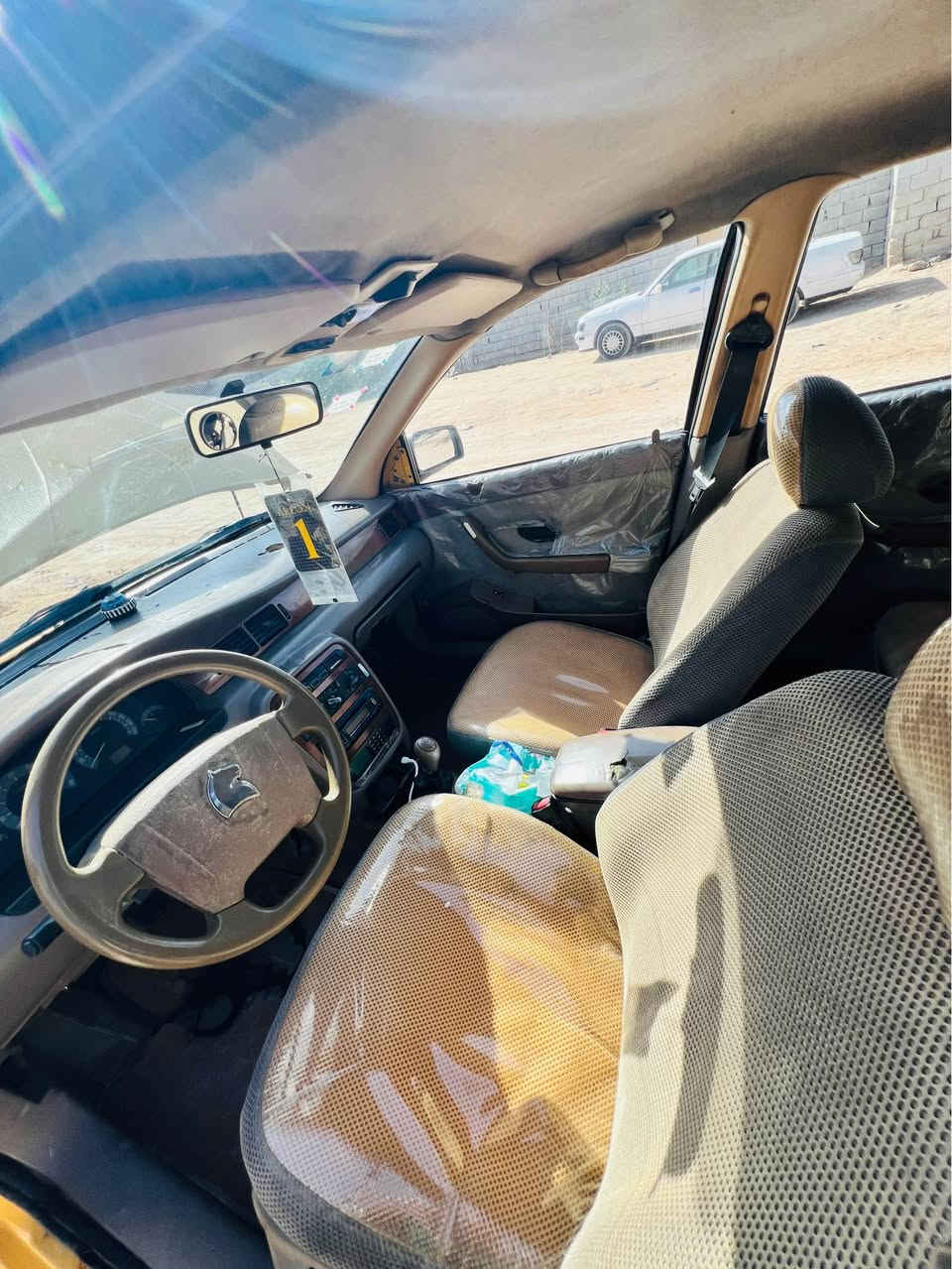 سلام عليكم 
سمند 2014 باسمي سنويه ل2029 
سياره حداديه جديده تايرات 3جدد واحد نص عمر 
لايت زنون مدوشمه كشنات وارضيات 
البنيد طاكه الراصطه الي بالبدي بعدني مامسويه 
هلالات مسوينهن واكو صفحه بيه خياس مابيه ضربه السياره مكينه مجفته عام 
اتصال ***********
الرقم نفسه بيه وات ساب
السعر 38بيه مجال الزبير, البصرة
