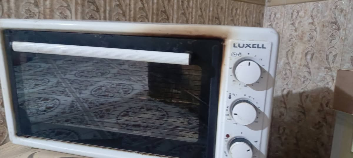 السلام عليكم كاونتر نظيف مع طباخ شغال مع اوڤن بدون نقص للبيع الاستفسار ***********
