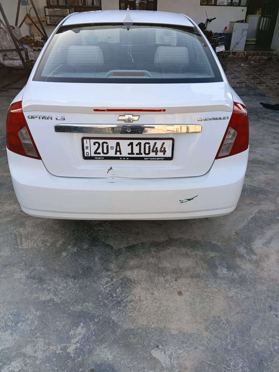 ألسلام عليكم اوبترة للبيع موديل 11 سيارة جاهزة وحلوة بيهة أماكن صبغ موضح في السونار صدر أمامي خلفي جديد مكينة وكير مكفولات نقصها مشط استيرن لان ينضح دهن سعر السيارة  85  و بيهة مجال للطيبين. مكان السيارة ديالى / ناحية كنعان. أي أستفسار اتصال ع الرقم ***********
