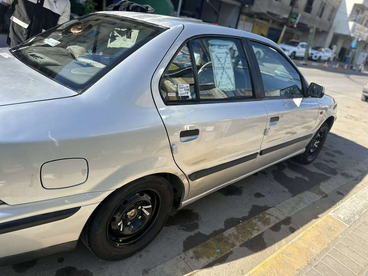 السلام عليكم للبيع سمند سلفر 2009 سياره بلاديه ومال بيت الله شاهد بيها صبغ  كصت بنيد وجاملغ الايمن ونص دوسه سياره بلاديه شركه اي خياس مابيها وخير من الله تبريد شغال مكينه كير كفاله سياره حلوه وجديده بالعافيه على الي ياخذها سعرها 45$وبيها مجال بصيط مكانها بغداد كريعات سياره قبل 4 تيام من اخذتها وحتاجيت فلوس الله شاهد عليه وجاي ابيع 

الرقم ***********
