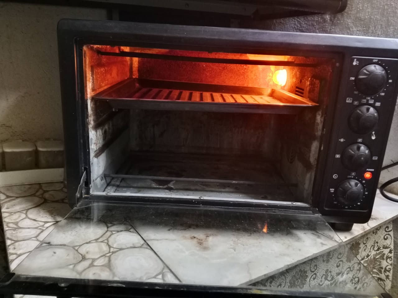 اوفن شغال للبيع مكان حي جهاد بغداد بي زنجار فقط من جوه باقي شغال على فحص سعر 25 لشراي سهله


**إذا كنت صاحب هذا الإعلان وتريد حذفه لأي سبب، رجاءا أرسل رسالة إلى الدعم الفني**