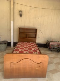 سرير نجاره • نفر واحد • حاله ممتازه