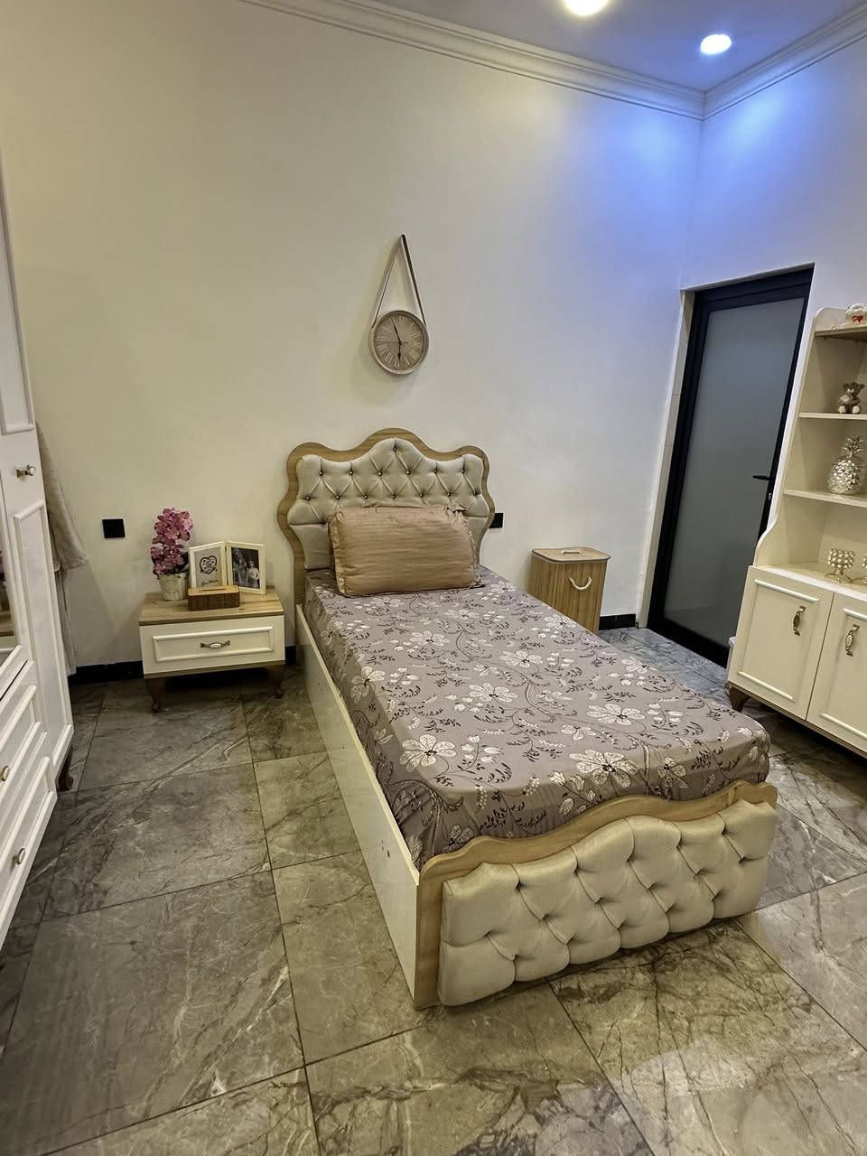 غرف نوم نفر ٦قطع نظيفه  العنوان بغداد


**إذا كنت صاحب هذا الإعلان وتريد حذفه لأي سبب، رجاءا أرسل رسالة إلى الدعم الفني**