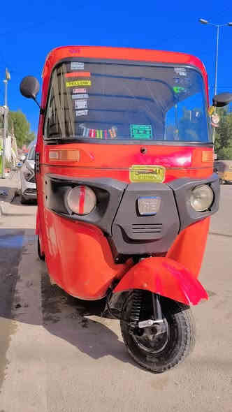 السلام عليكم تكتك موديل 2018
تكتك بيها دوس صبغ  اوراق اصوليه كامله 

العنوان بغداد الحريه 
***********
