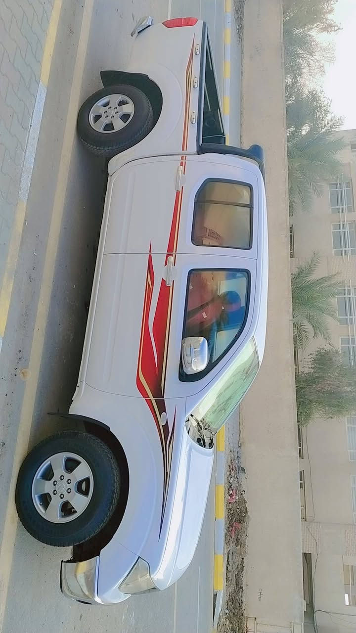 يالله السلام عليكم بيكم نيفاره موديل ١٣ رقم دهوك سنويه مجدده لل ٣٠ هزه جديده تريد وكاله تريد تحويل مباشر سياره بيهئ صبغ مكانات مكفوله من محرك وكير واكسل وشاصي معروضه ٩٥ وبيهئ مجال بسيط شراي يتصل ***********
