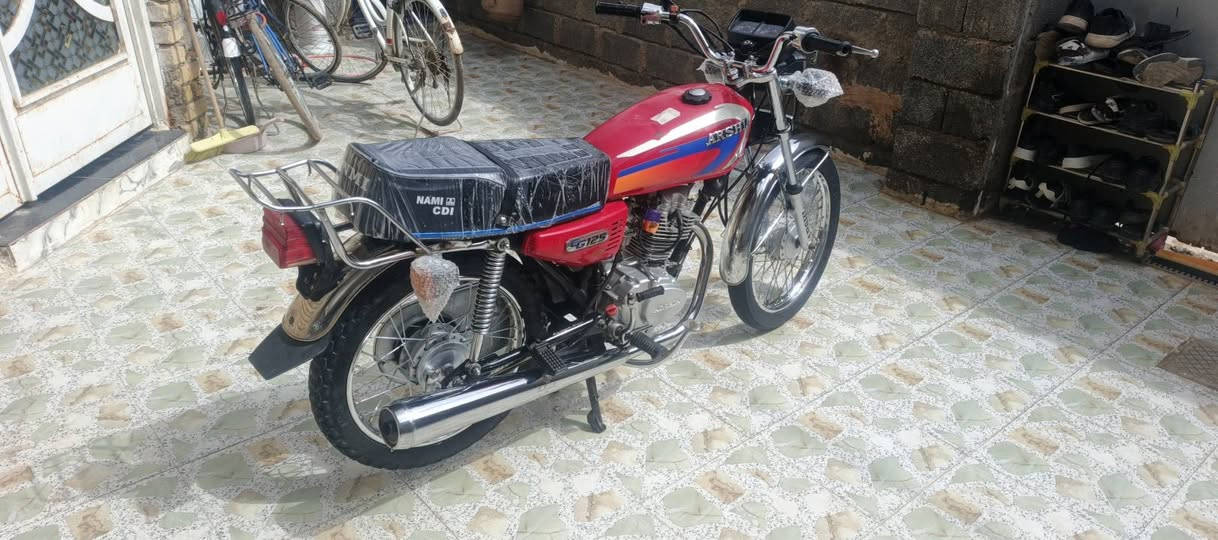 سلام عليكم شباب دراجه موديل 22 أوراق أصولي دراجه مال جناي مبدل بس ولغات سعر 825 مكاني كوت حي الحكيم الشراي يتصل ‏‪***********‬‏ الشراي بخدمته
