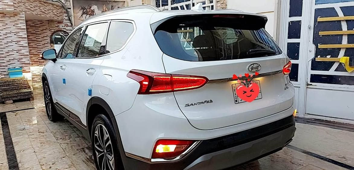 السلام عليكم سورنتو رقم بغداد حره فول مواصفات مكينه 2000 تيربو فول مواصفات للاخير سعر 185 وبيهه مجال قليل حادثهه خشم البنيد فقط 
*********** بغداد, العراق
