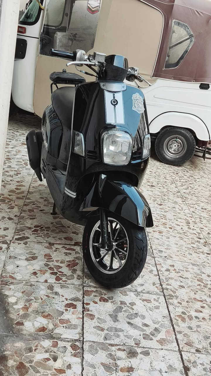 اسلام عليكم دراجه بوليس للبيع مكينه مكفوله بزغي ممفتوح بيهه دراجه مكينه خير من الله السعر 750بيهه مجال شراي يتصل ***********
