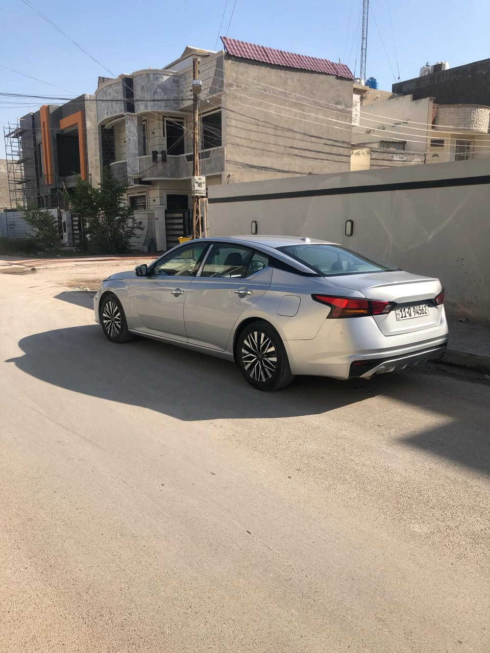 نيسان التما 2023 SL رقم بغداد
بانوراما
كامرات 360 
رادارات امامي خلفي 
كشنات تدفئه
وبعد هوايه مواصفات معروفه الSL فول الفول 
صور الحادث مرفقه مصلحه درجه اولى بدون ايرباك السياره 

السعر 175 وبيهه مجال بسيط للشراي

الرقم :- ***********

