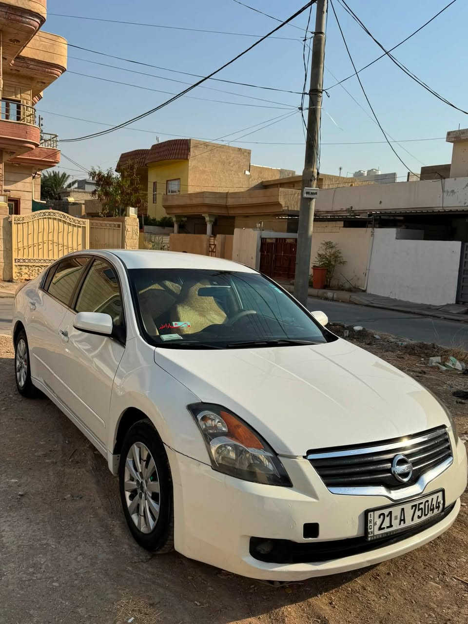نيسان التيما 2008 خليجي
بالواقع احلى من الصور / گير ومحرك مكفول / صدر جديد / بصمه / سياره نضيفه جدا بدون صبغ بيها جاملغ تبديل نفس لون يعني بدون صبغ بدون ضربه شرط الفحص / سنويه ورقم جديد باسمي 
سعر 87 وبيها مجال
مكاني خانقين ديالى 
***********

