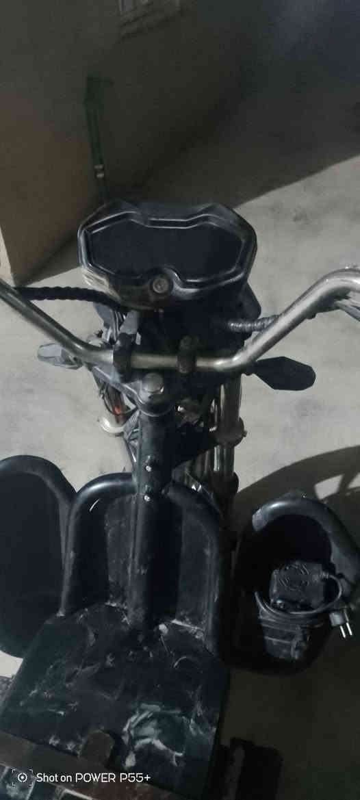 السلام وعليكم دراجه شحن 1500w نضيفه كلشي مابيها شغاله بس عوزها بطاريات قيم باليرضي الله وبلعافيه عليك
مكاني الضلوعيه للاتصال ***********
