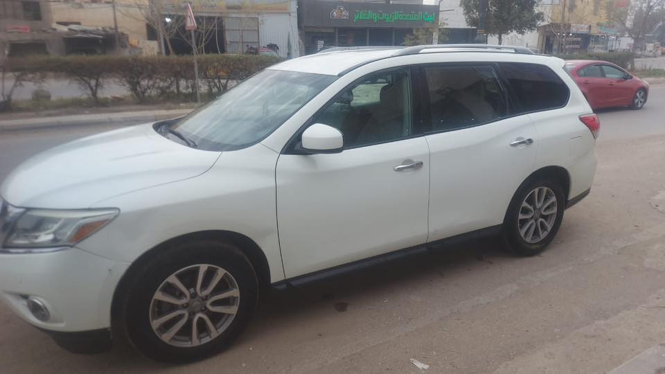 نيسان بافيندر موديل ٢٠١٦ وارد امريكي بدون ضرر وهنا بالعراق صاير شويه بارد بيهه بصمه سبعه راكب سته سلندر السياره مال بيت على ايد وحده صارلهه ٨ سنوات السعر ١٣٥ وبيهه مجال 
ديالى بعقوبه 
***********
