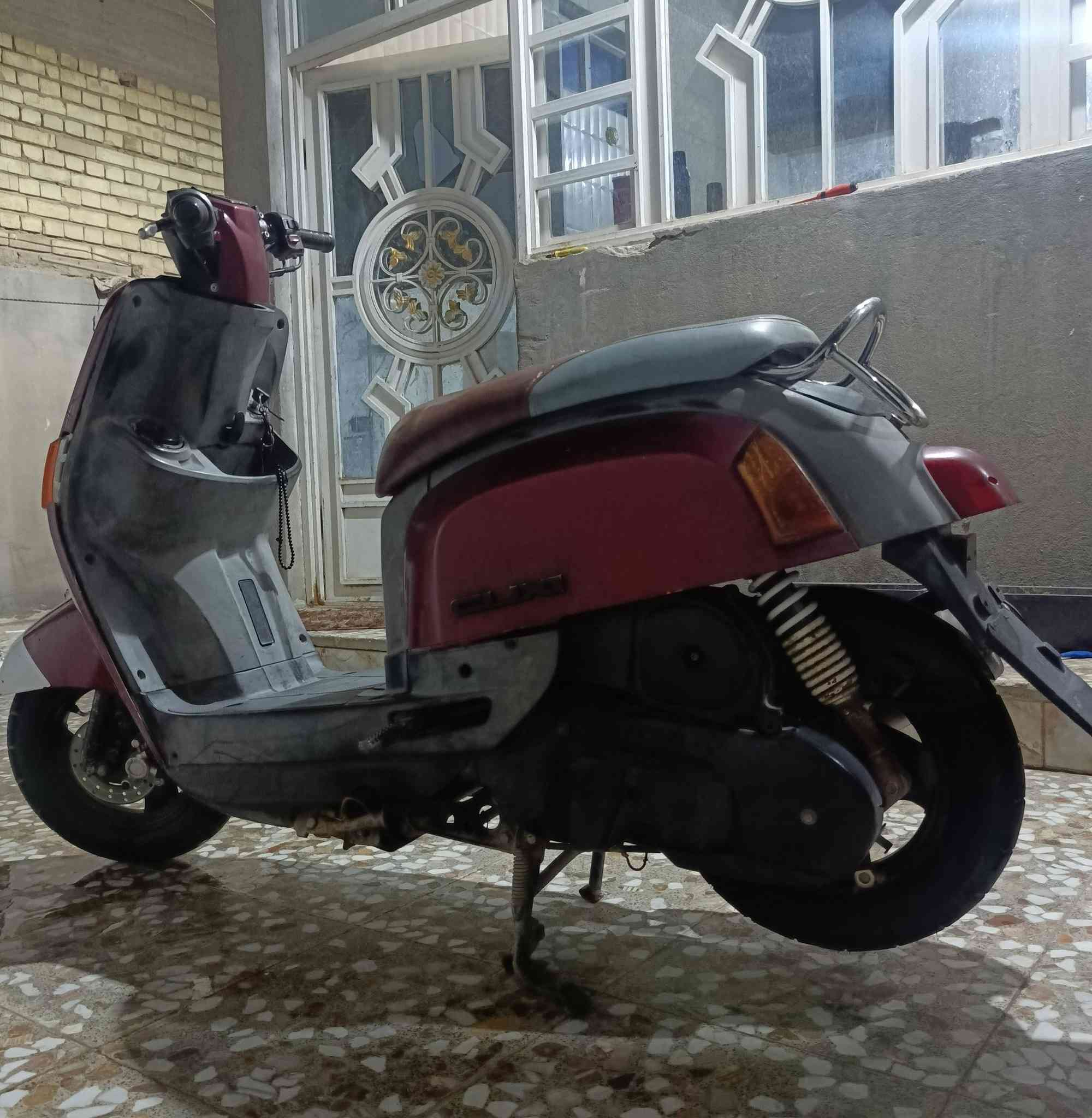 السلام عليكم دراجه بوليسي نوزل موديل 2007 الماكينه مفتوحه السعر 500 وبيها مجال   المكان/ بابل المسيب حي المعلمين  ***********
