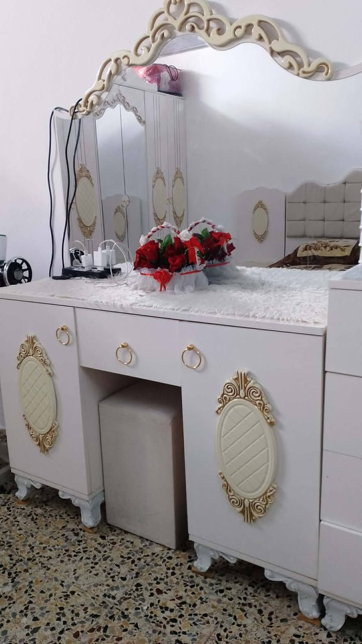 غرفه النوم تركي حيل نضيفه مابيها اي ضرر السعر 550وبيها مجال بسيط العنوان موصل جديده للاستفسار خاص #موصل #الجميع #للبيع #المتابعين


**إذا كنت صاحب هذا الإعلان وتريد حذفه لأي سبب، رجاءا أرسل رسالة إلى الدعم الفني**