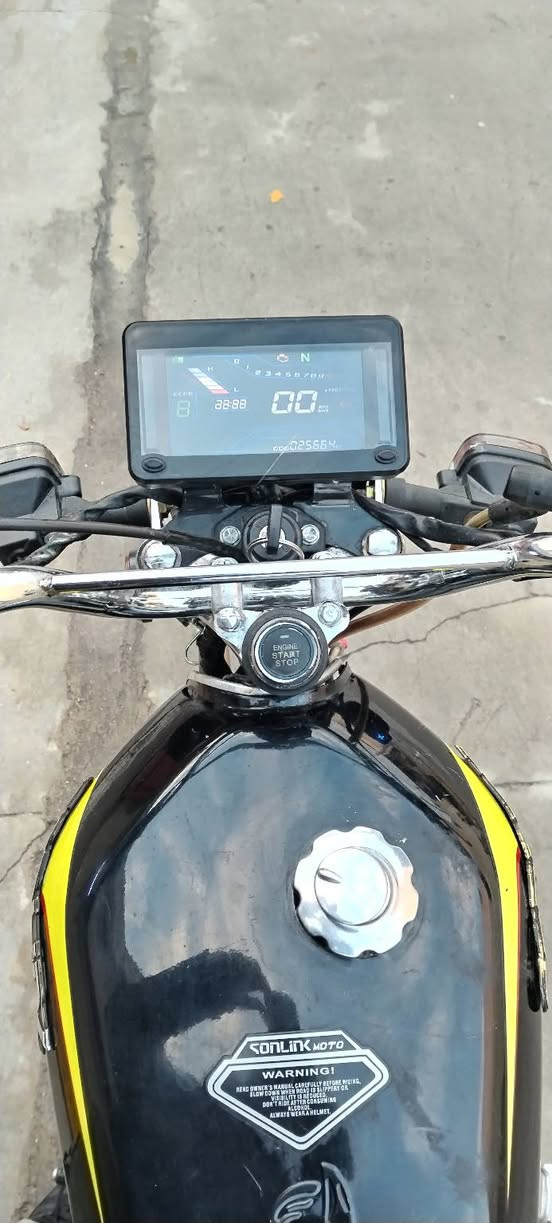 السلام عليكم ماطور سونك 2024 محرك 200 ماطور فول نضافه سعره 625 وبيه مجال شراي تعال خاص وتدلل مكاني كركوك ***********
