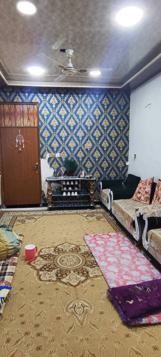 بيت للبيع او المراوس داخل البعيثة 125متر طابق واحد شارع النائب قريب جامع الودود السعر 100 وبي مجال لتواصل ***********
