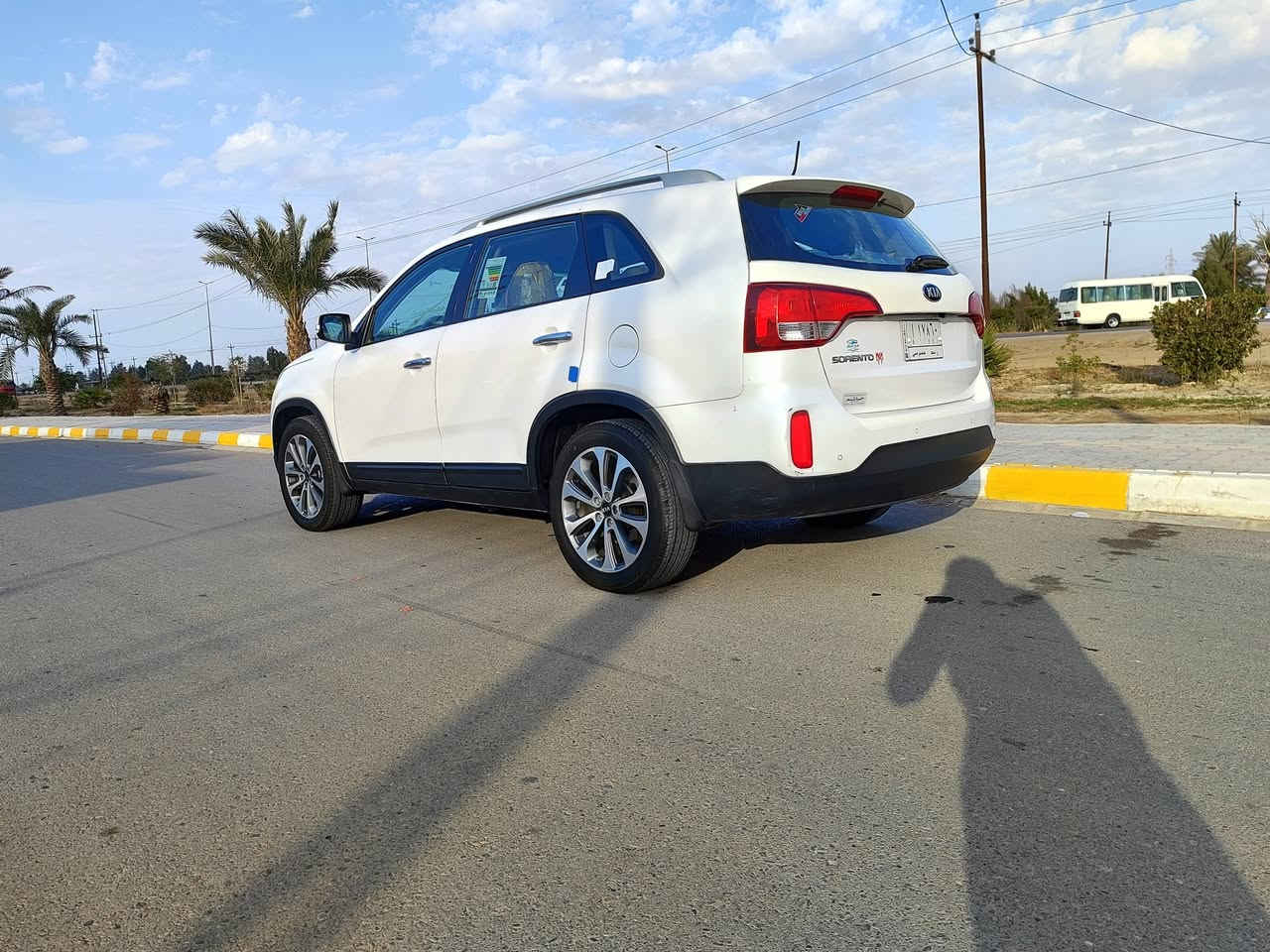 السلام عليكم سياره كيه سورينتو موديل 2015 رقم واسط سنويه إله 29 تحويل مباشر وأرد خليج مكينه اربعه سلندر سبعه راكب سياره مكفولة كفاله عامه السعر 160 المكان  واسط رقم الهاتف ***********
