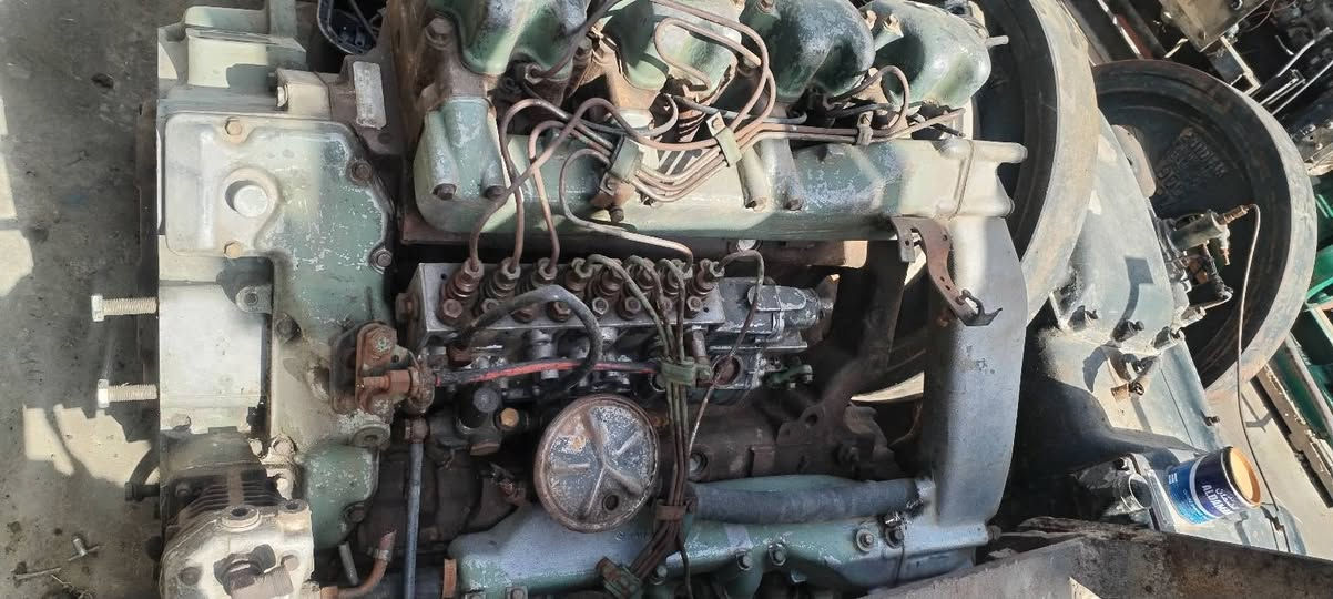 محرك البي 8سلندر بدون سلف
***********
