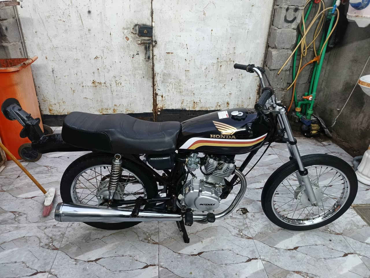 درجة البيع أدوات سعر ٥٠٠ وشري يخبر عنون ***********
