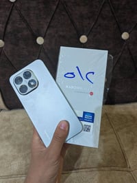 تلفون شاومي 15T ذكره 512 كامل ملحقات مستخدم قليل بعده بالضمان  سعره 49...