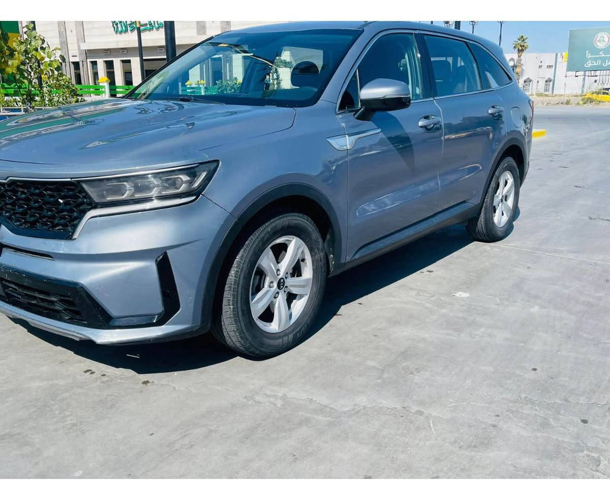 سلام عليكم  للبيع كيا سورنتو موديل 2021 ضرر  يدعاميه خلفيه وجنطه بارد الصور مرفوقه بلمنشور  
ويبيها بلعراق صبغ جاملغ خلفي وباب خلفي كلير فقط 
7 راكب 
4 سلندر 
شاشه 
كامره 
حساس 
فور ويل 
رقم بغداد تحويل ثاني يوم 
السعر160 شراي اتصل 
الخاص مغلق 
*********** Colombo, Sri Lanka
