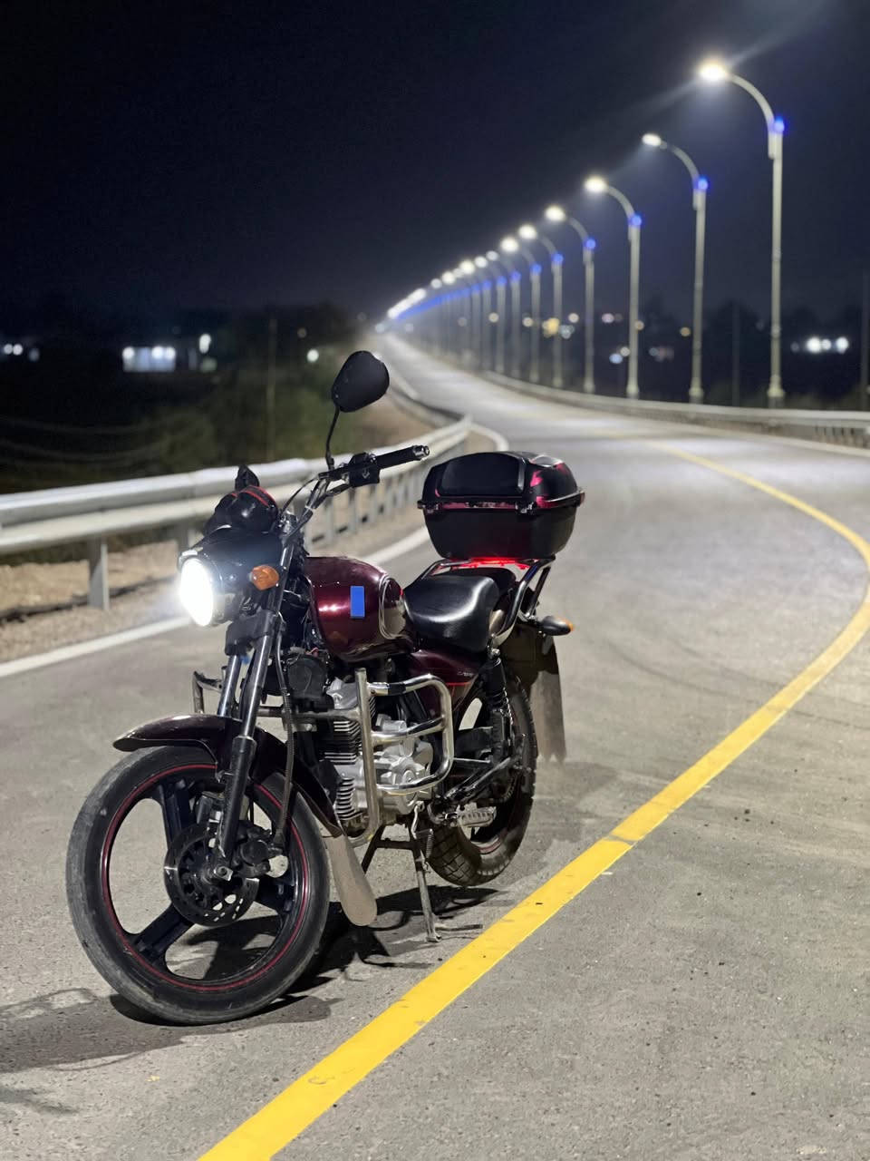 دراجه ارنوب مديل 2020شخط مامشخوط مكفول كفاله عامه من التاير لتاير الدراجه بلاديه كامله ومكفوله مابيها اي نقص غير مراه وحده اليمنئ بريكات امامي وخلفي وكهربائيات كلها شغاله لايت ثلجي عالي  وناصي مكاني السحاقي العكسه السعر مليون و100وبي مجال بسيط الستفسار ع هاذا الرقم ***********
