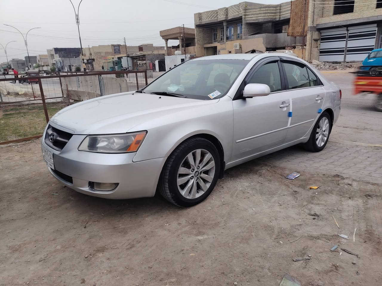 سلام عليكم ورحمة الله وبركاته
سوناتا م 2007 رقم بغداد الأماني تحويل مباشر..... 
سياره فول موصفات فتحه تحكم كشن كهرباء.....
سياره وارد أمريكي ليبل واحد واردها بسيط كلش يم داير بدون دواخل.... 
سياره مصبوغه حزام الجماليه كفاله من صخه تكم وقماره وداخل كله شركه مكفول.....
محرك   v6 سندر سياره تراي البصره.....
محرك كير مكفول....
كهربائيات كله شغال من دعاميه الدعاميه.....
داخل كله جديد....
سماعات تخم الاندكروز....
منضومه زنون كامله سعرها 300 دولار
سياره جديده بلعافيه ع ياخذها..
بدون بارد بدون شخوط سياره جاهزه من كلشي
السعر 95 وبيها مجال بسيط حك جيه
عنوان بغداد ابي غريب النصر والسلام
***********. ***********
