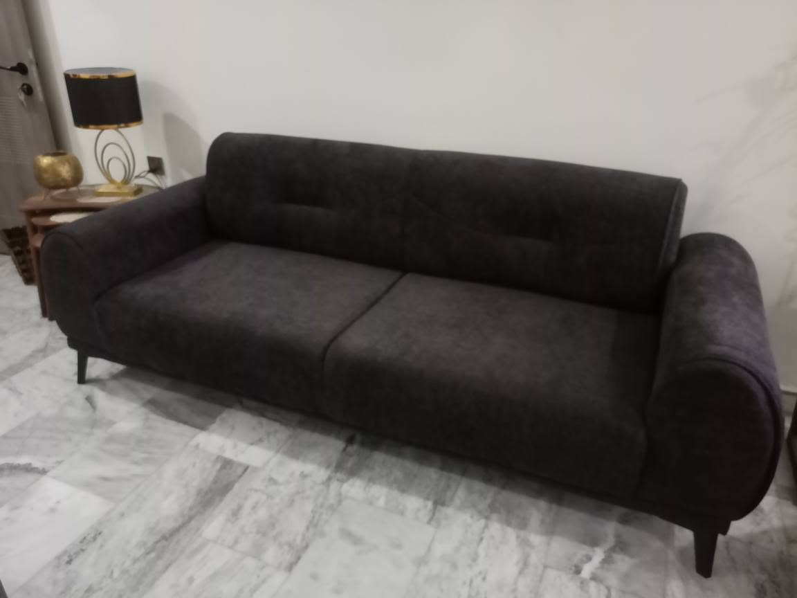 ممكن تحويلها الى سرير وقماش القنفة جدا راقي ونظيف بغداد, العراق


**إذا كنت صاحب هذا الإعلان وتريد حذفه لأي سبب، رجاءا أرسل رسالة إلى الدعم الفني**