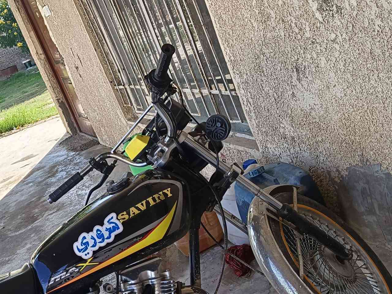 السلام عليكم دراجه تجميع بدون اوراق ، محرك 200cc لا مجفت ولا شي  ، كهربائيات كله شغاله تجي تفحص يراد الع ترتيب السعر 330بيه مجال تواصل خاص او واتساب *********** اتصل ورجاء إذا ما تشتري لا تشبع كلبي حبيبي أقره المنشور
