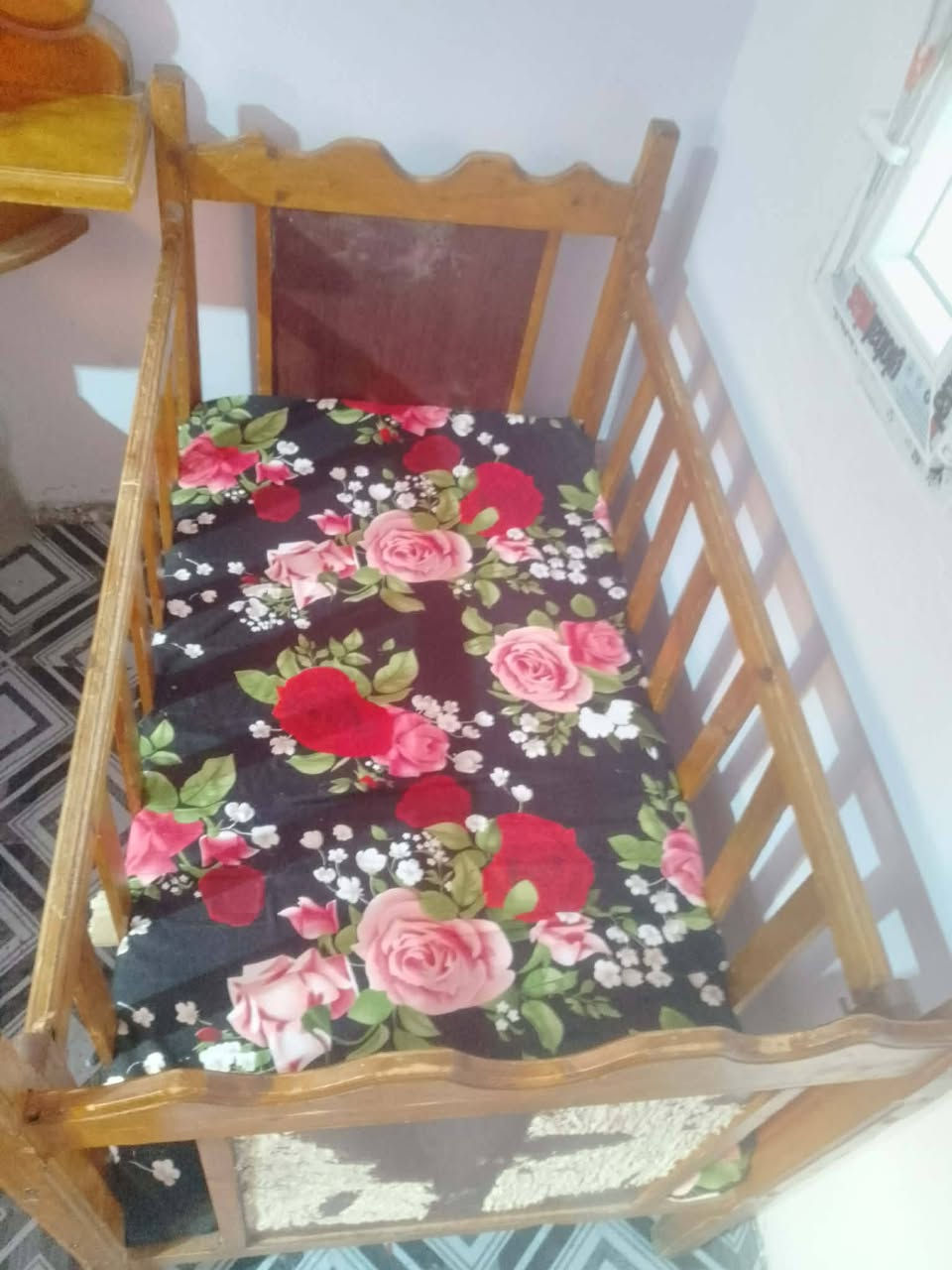 سلام عليكم شباب من رخصت ابو لكروب سرير لبيع  سعر ***********
