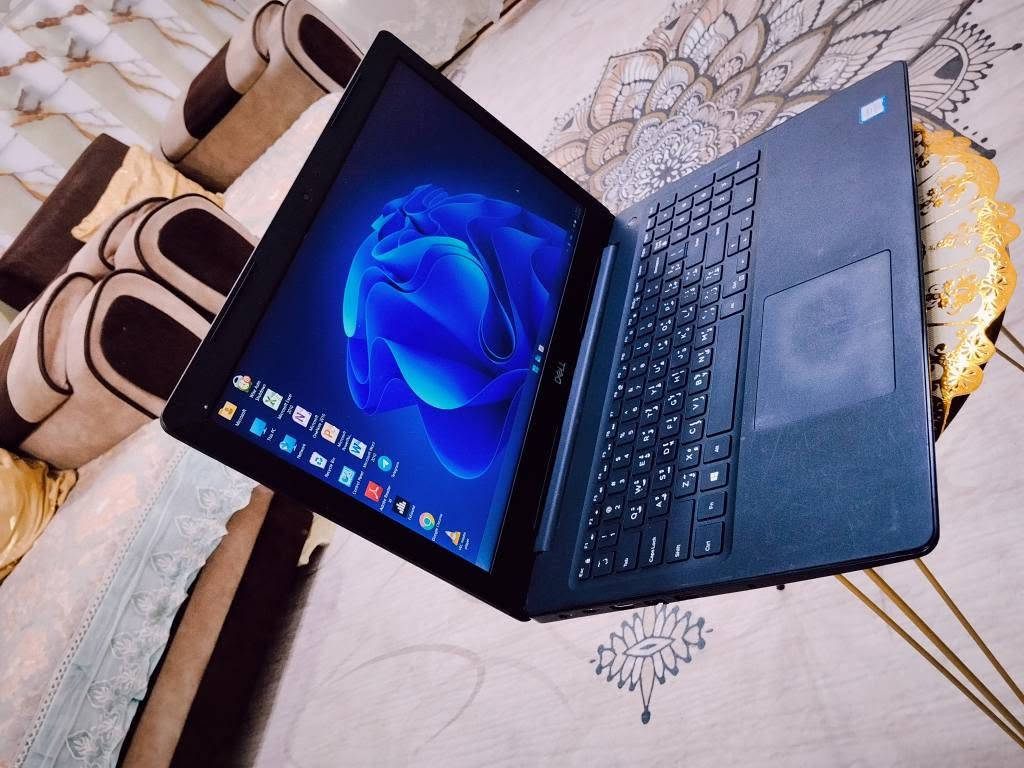 لابتوب للبيع  للالعاب والبرامج نحيف 
⚙️ مواصفات اللابتوب (Dell Latitude 3590):
 المعالج (Processor): Core i5 - الجيل الثامن.
 الذاكرة العشوائية (RAM): 8 جيجا.
 سعة التخزين (Storage): SSD 256 جيجا (سرعة فائقة).
كارت الشاشه حجم : 4 جيجا  نوع انتل UHD
صحة البطارية : EXCELLENT 
نظافة اللابتوب :  95 بالمية 
 حجم الشاشة: 15 إنش.
🔌 المنافذ المتوفرة باللابتوب:
 منفذ الشاحن الأصلي من Dell.
 منفذ Type-C + منفذ LAN للإنترنت.
 منفذ HDMI للشاشات + منفذين USB.
 منفذ ذاكرة (RAM) + منفذ سماعات AUX.
 💰 السعر: 225.000 وبيها مجال للشراية  

📞رقم الهاتف والواتساب: ***********
📍 العنوان: ميسان - حي الخليج - قرب الملعب. عمارة, ميسان
