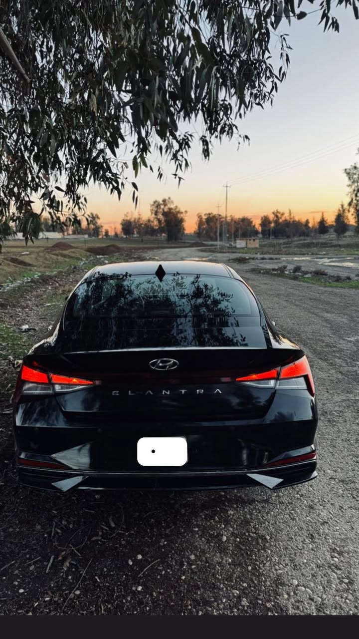 السلام عليكم
النترة 2023 ماشية 34 mile
ضرر قبغ صندوق بدون شاصي بدون ارباك بجم كبس 
بصمة رادارات اشارة ترحيب تشغيل عن بعد 
بدون رقم تترقم جميع المحافظات عدا الاقليم 
سعر 136 وبيها مجال بسيط جدآ
***********
