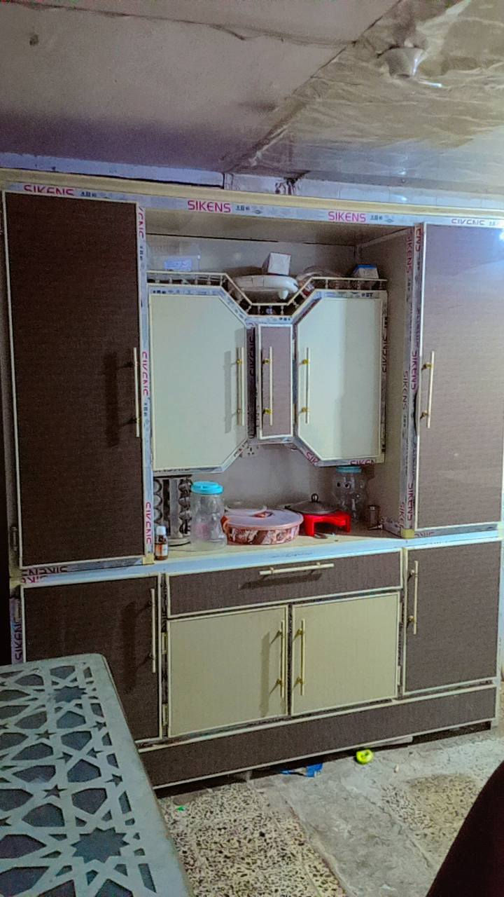 سلام عليكم كاونتر للبيع سعرهه 500  الف مكاني الشعله ...للتصال ***********
