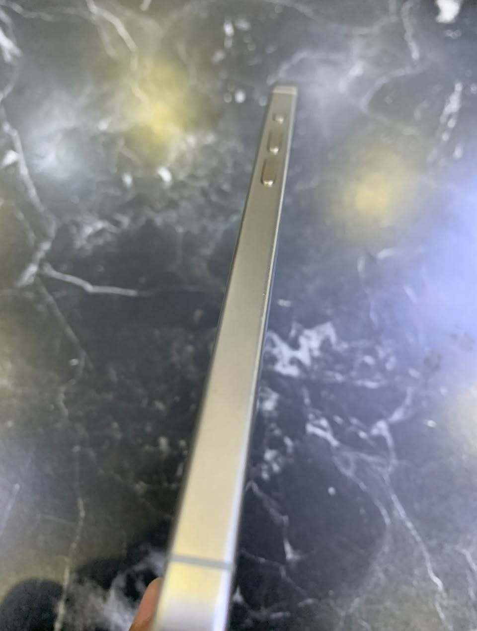 سلام عليكم ايفون 15pro max 
بطاريه 87
ذاكره 256 
                                                     eism شريحه الكتروني 
نضيف ما بدل بي اي شي كله بلادي
سعر 950 الف وبي مجال بسيط 
مكاني كركوك تواصل خاص


**إذا كنت صاحب هذا الإعلان وتريد حذفه لأي سبب، رجاءا أرسل رسالة إلى الدعم الفني**
