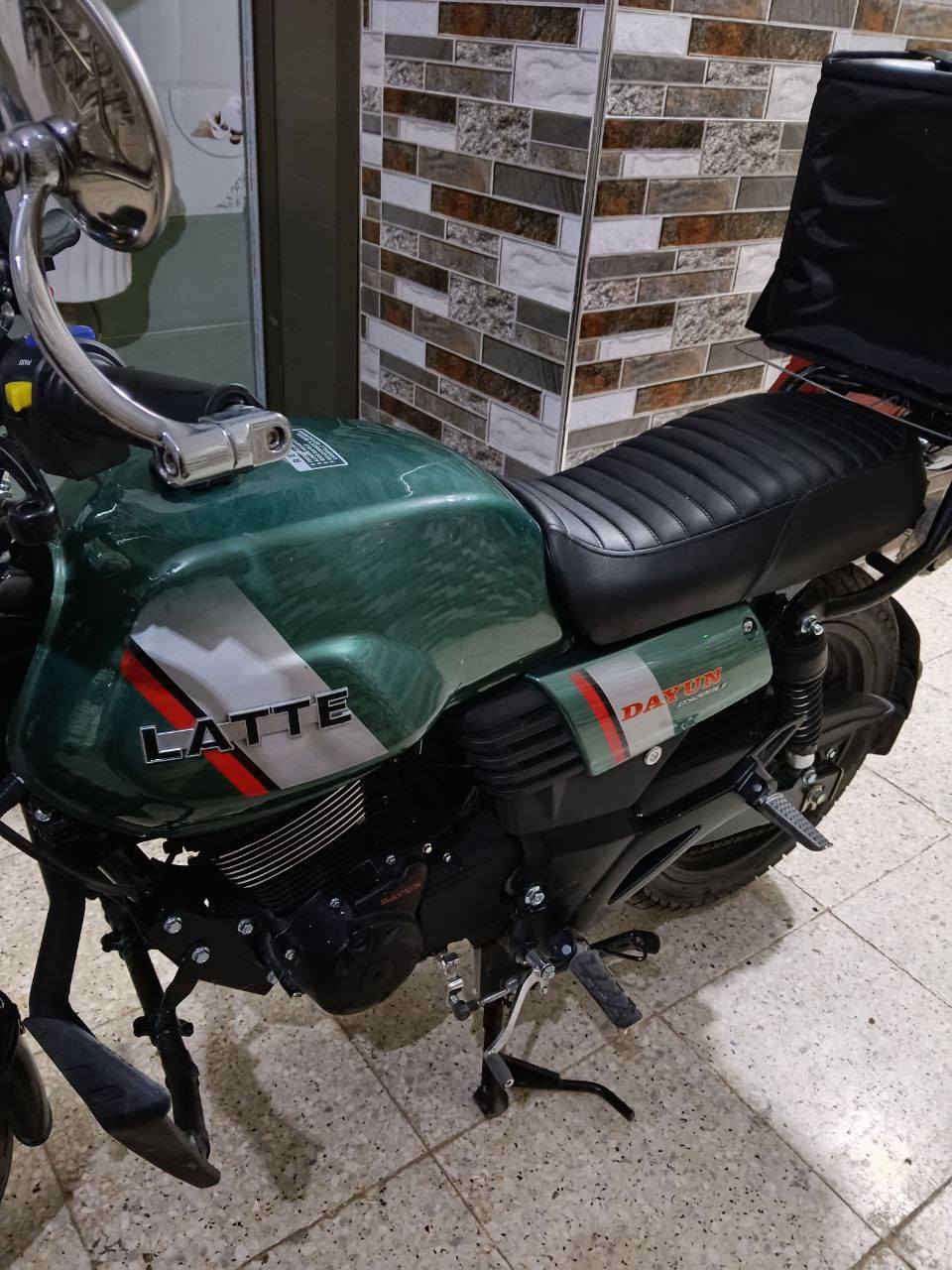 سلام عليكم اخوان دايون لاتي 200 جديده صالي 10ايام من نازله رمبه الله شاهد صارت عدي شغله وريد ابيعهة بعده بل الجيس  رقم او سنويه كله جاهز  /  مليونين و 900
***********
