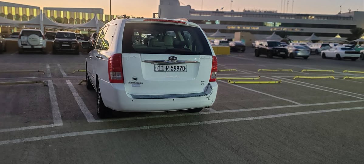 كيه سيدونه مديل ٢٠١٢ فول مواصفات حادثها جاملغ وبنيد مكينه ٦ سلندر لاستفسار الاتصال على الرقم *********** السعر ١٤٢وبيها مجال كربلاء, العراق
