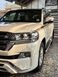 للبيع لاندكروز  ع ايدي بسنت ٢٠١٨. سياره جديده لوك وضع شركه  بريم اصلي ...