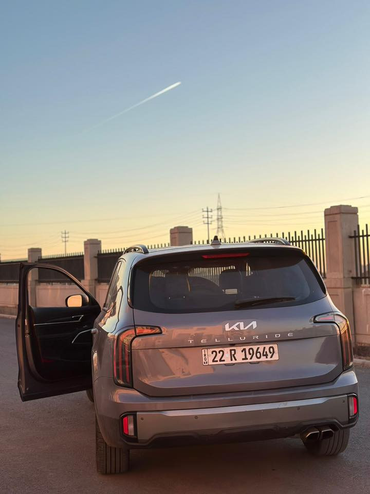 السلام عليكم اخوان للبيع تيلورايد2023 سياره جديده اكس لاين فول فتحه كشنات تدفئه تبريد كهرباء 
حادثه موضح بالصور 
وسونار موجود ارباك دركه وراجع فقط ماشيه
36الف  رقم اربيل سنويه وهزه جديده تحويل مباشر ثاني يوم  سعر 265 ورقه وماكو هيج سعر مكاني بغداد كاظميه ***********
