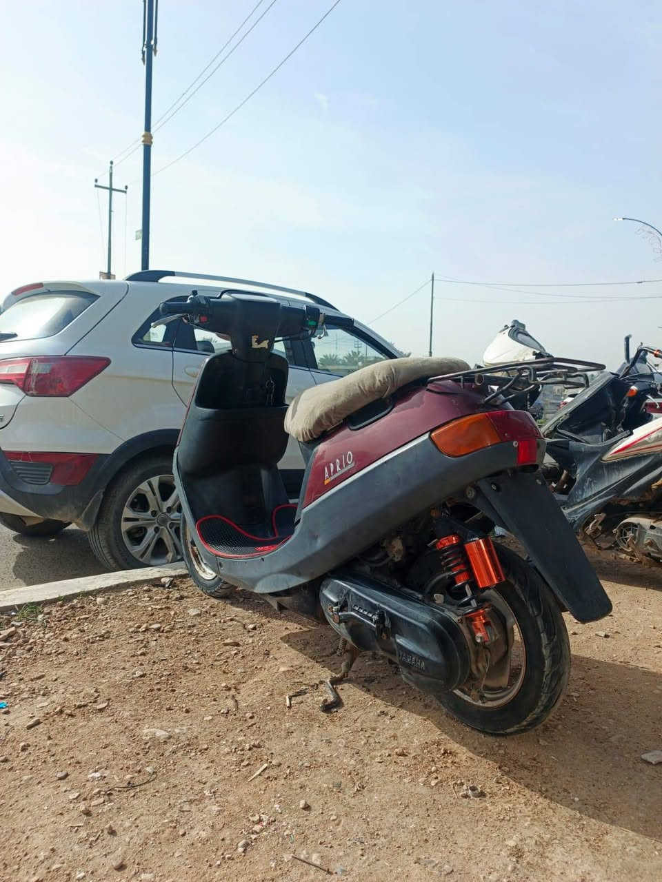 السلام عليكم البيع زنبوره بطه الدراجة جديده وكامله وكله شغاله مكينه كفاله مامفتوحه  الدراجة انضف من الصوره موديل 2003 الدراجة كله شغاله سلف شغال اشاير يمنه يسره كله شغاله بكلايت شغال اليت امامي شغال الدراجة كله بلادي شرط السعر 350 وبيه مجال بسيط الرقم *********** بيع ومراوس
