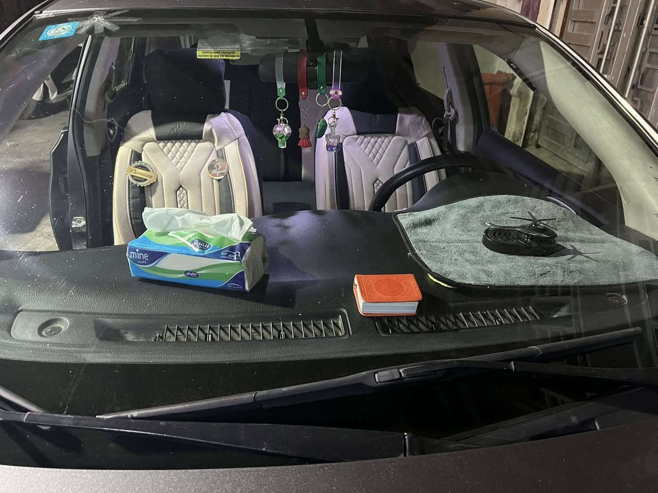 نيسان سنترا موديل ١٩ فول مواصفات عده الفتحه تحكم جهتين بصمه تشغيل بصمه أبواب مثبت سرعه مانع انزلاق 
للمراوس حسب القناعه


**إذا كنت صاحب هذا الإعلان وتريد حذفه لأي سبب، رجاءا أرسل رسالة إلى الدعم الفني**